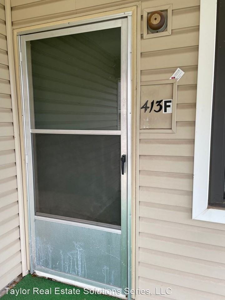 413 F Spring Street South - Photo 2 of 8