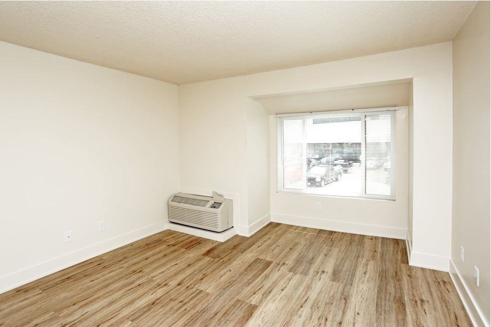 Civic Center Court Apartments - Photo 7 of 11