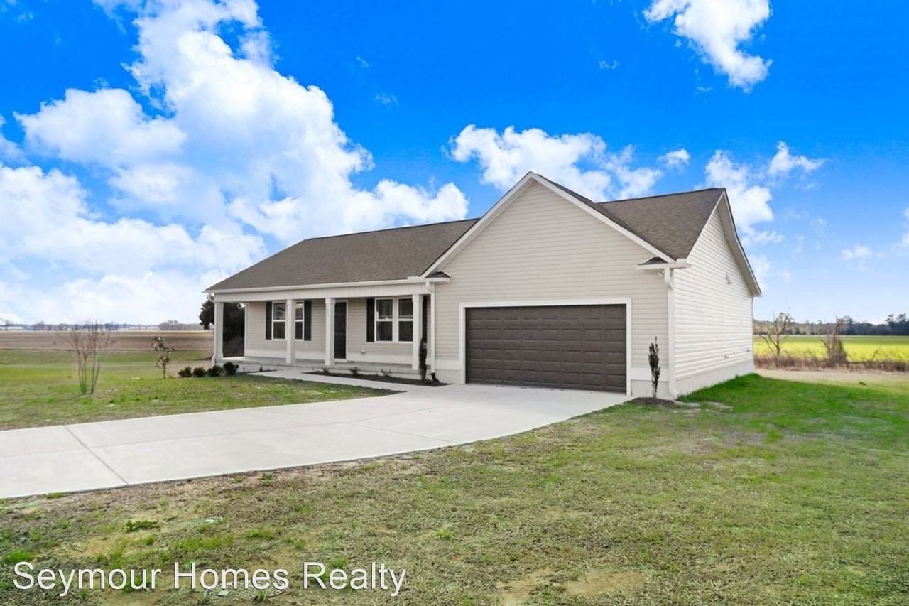 103 Michael Thomas Pl - Photo 2 of 26