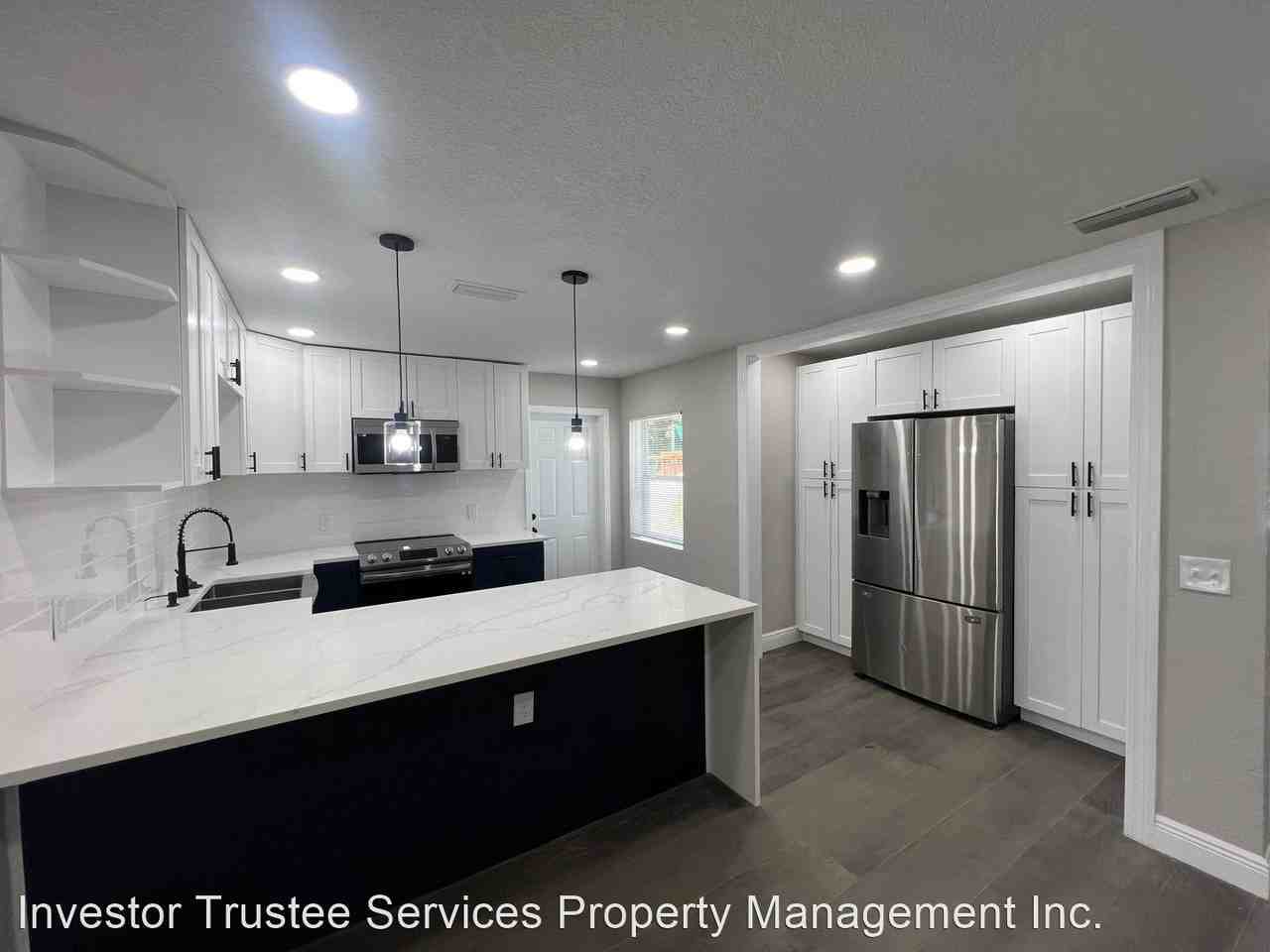 605 N Matanzas Ave - Photo 3 of 8