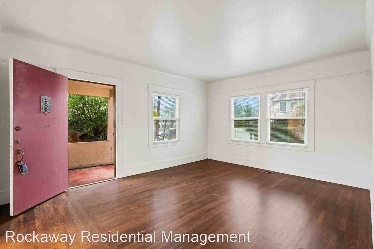 1210 Carmelita Ave - Photo 2 of 20
