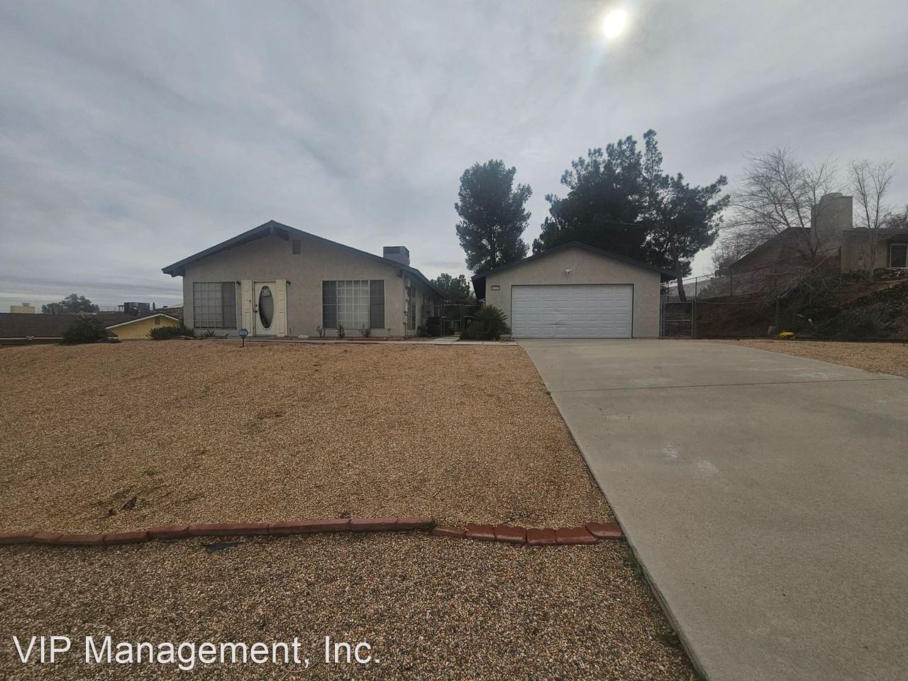 14265 Apple Creek Dr - Photo 2 of 7