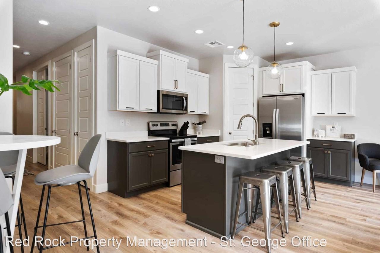 4864 W Winged Foot Dr, St. UT 84770 3 Bedroom House for 2,000