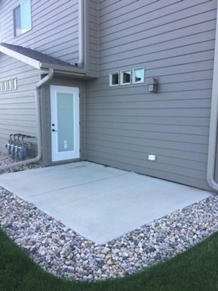 200 Tanner Ct - Photo 2 of 23