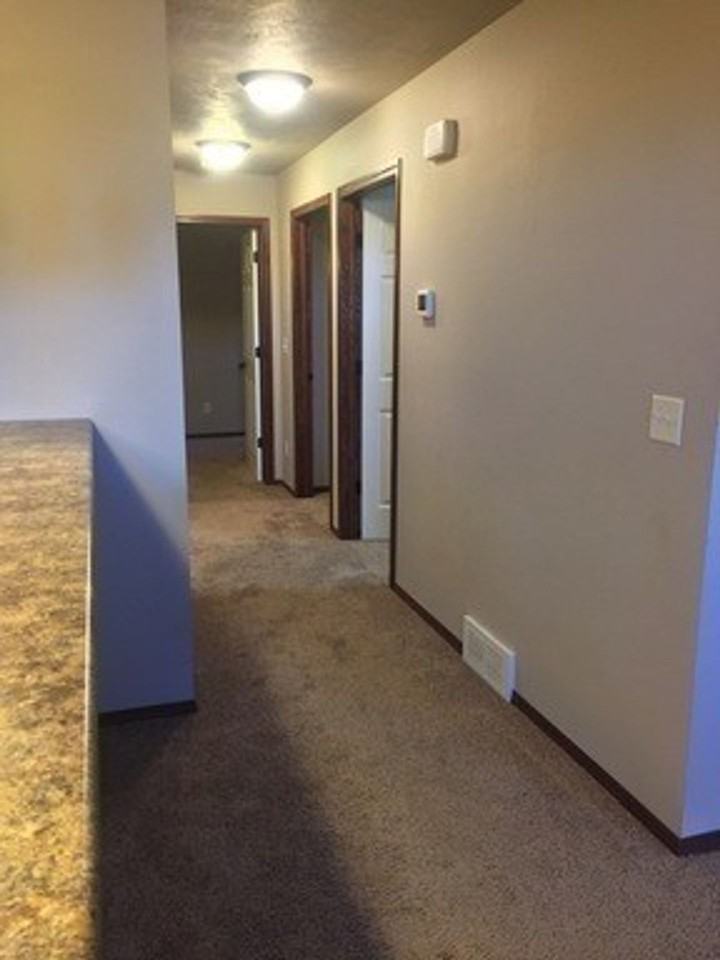 200 Tanner Ct - Photo 6 of 23