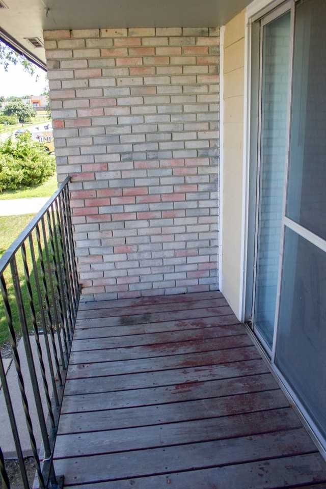 Canterbury-8 Apts. - Photo 6 of 16