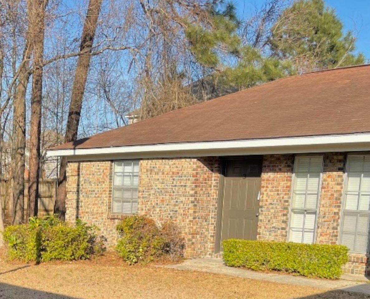 University North III - Photo 2 of 7