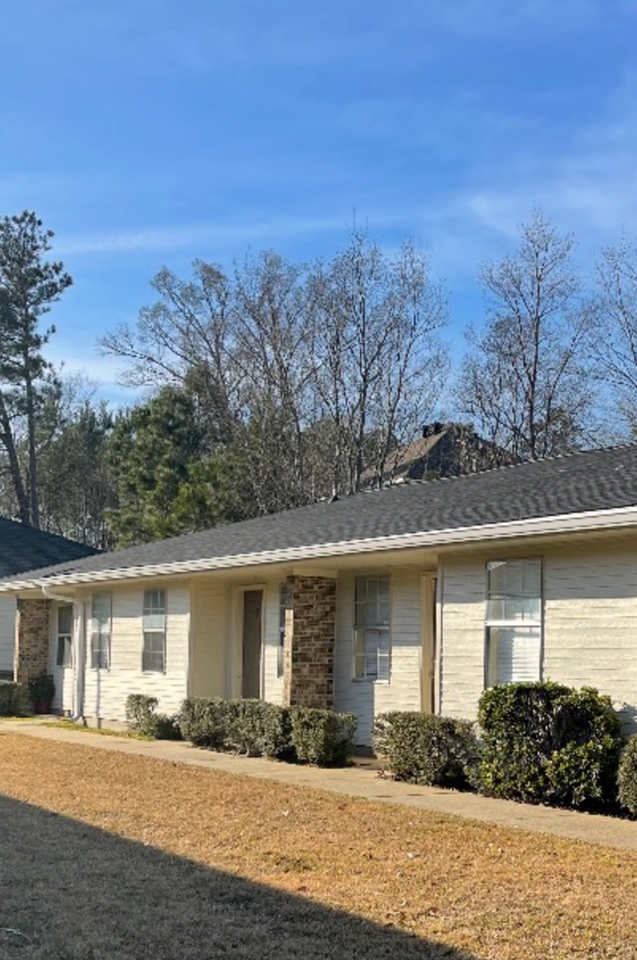 University North III - Photo 3 of 7