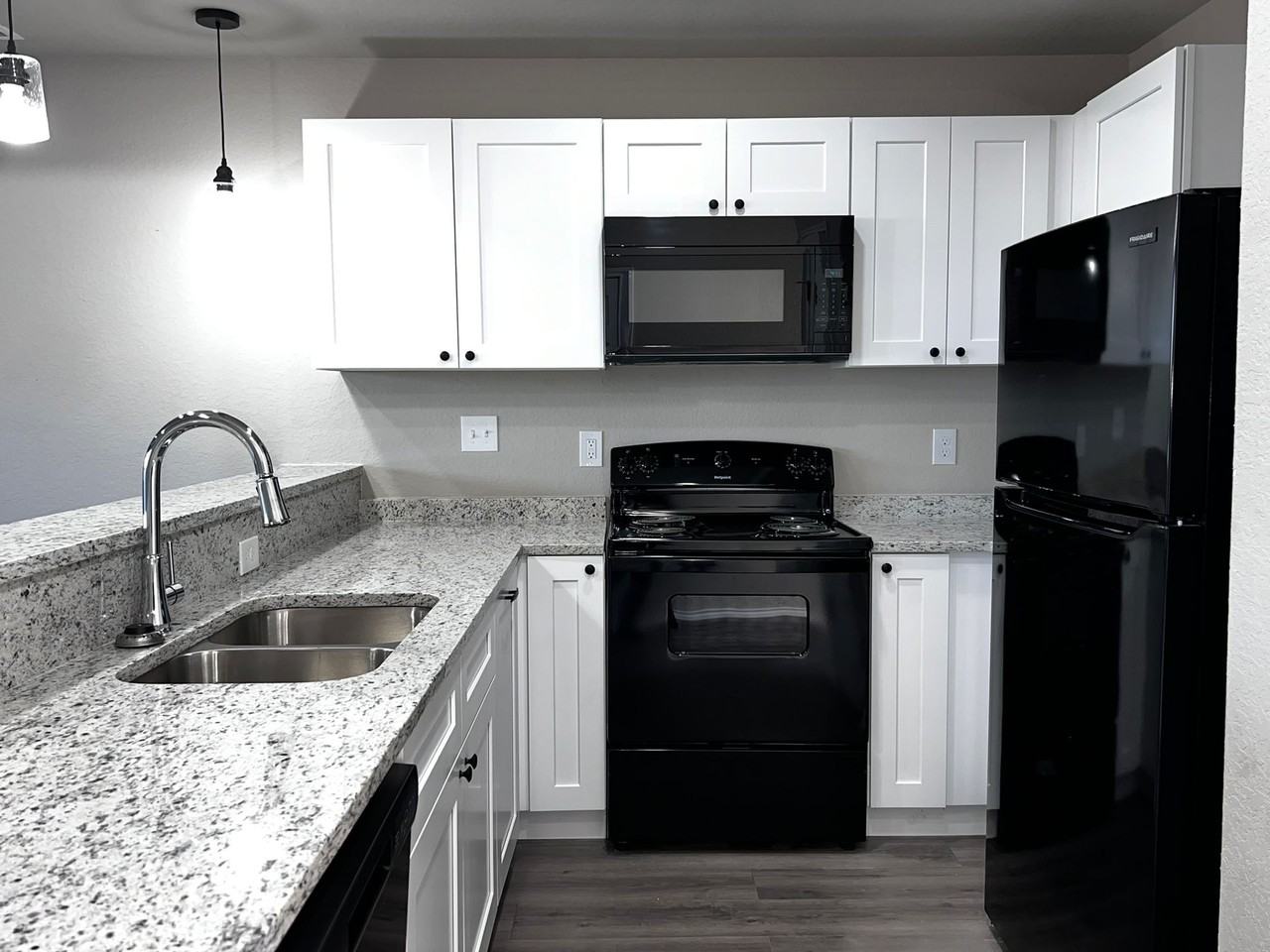 7109 Georgeann Dr - Photo 3 of 35