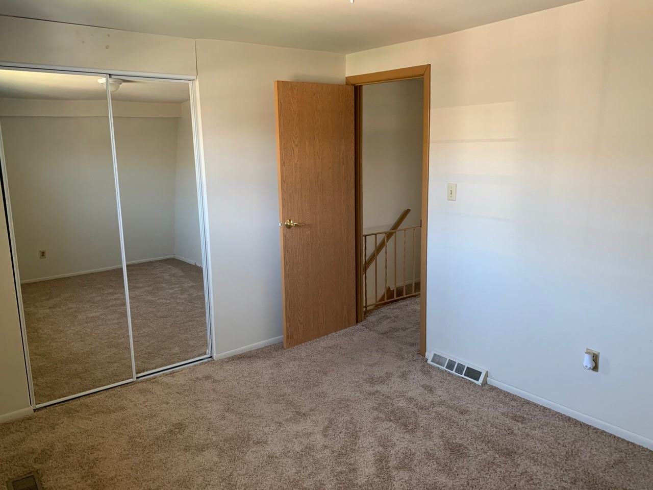 Kingswood Townhouses - Photo 4 of 8