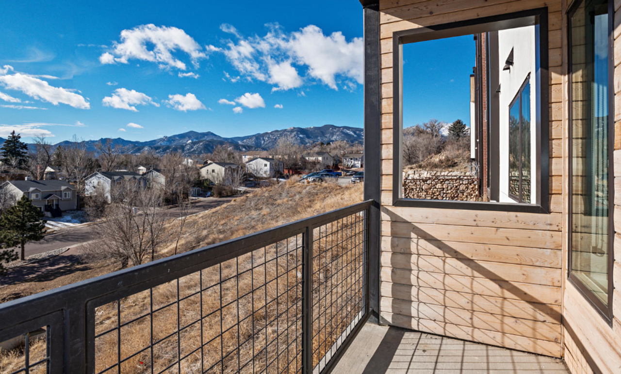 Gabion Apartments - Photo 5 of 23
