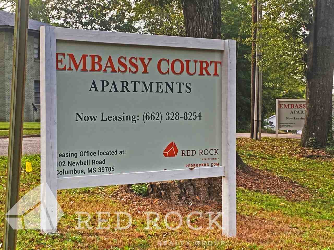 Embassy Court Apartments - Photo 6 of 7