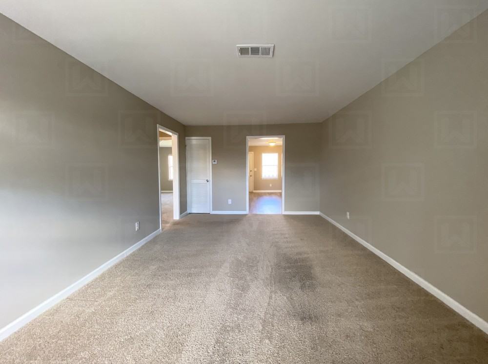 Seville Apartments - Photo 3 of 11