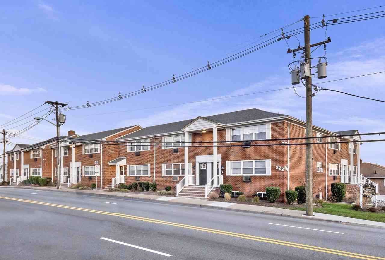 222 Elleen Terrace LLC - Photo 2 of 4