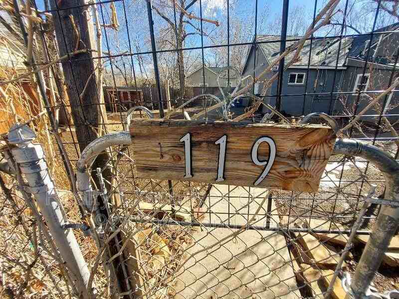 119 S Wc Riles St - Photo 2 of 15