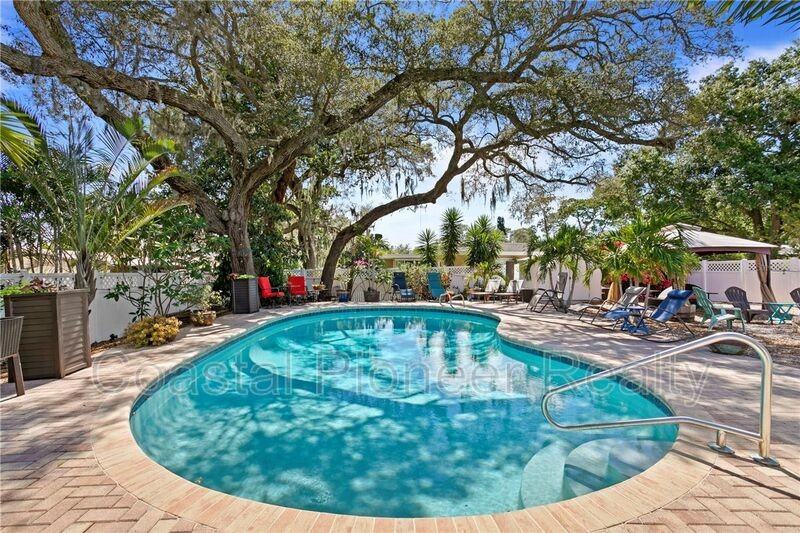 232 Timberlane Dr - Photo 2 of 46