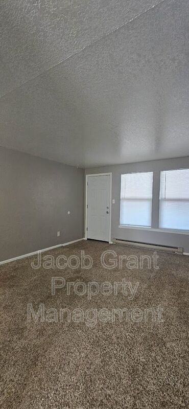 5023 E Walker Ave #A - Photo 3 of 12