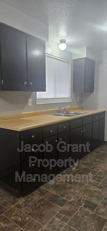 5023 E Walker Ave #A - Photo 5 of 12