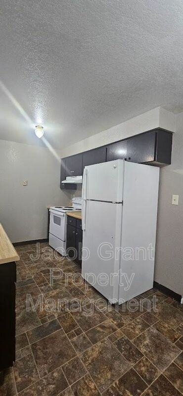 5023 E Walker Ave #A - Photo 6 of 12