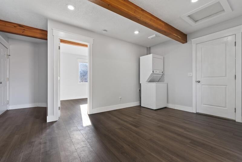 3718 W Custer Dr - Photo 4 of 7