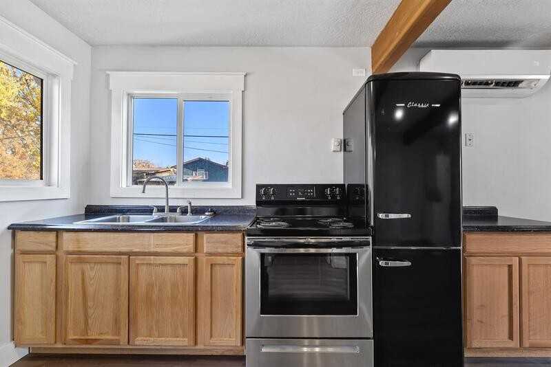 3718 W Custer Dr - Photo 5 of 7
