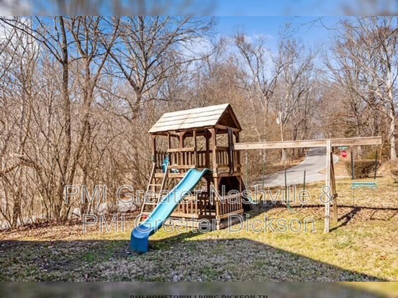 118 Alexander Ln - Photo 3 of 12