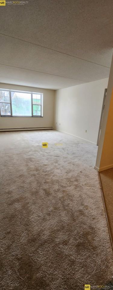 Lexington St #37 - Photo 2 of 11