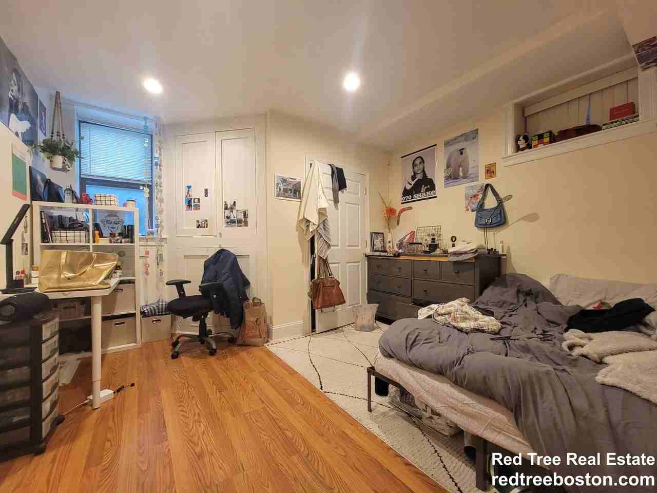 1203 Beacon St #1 - Photo 7 of 20