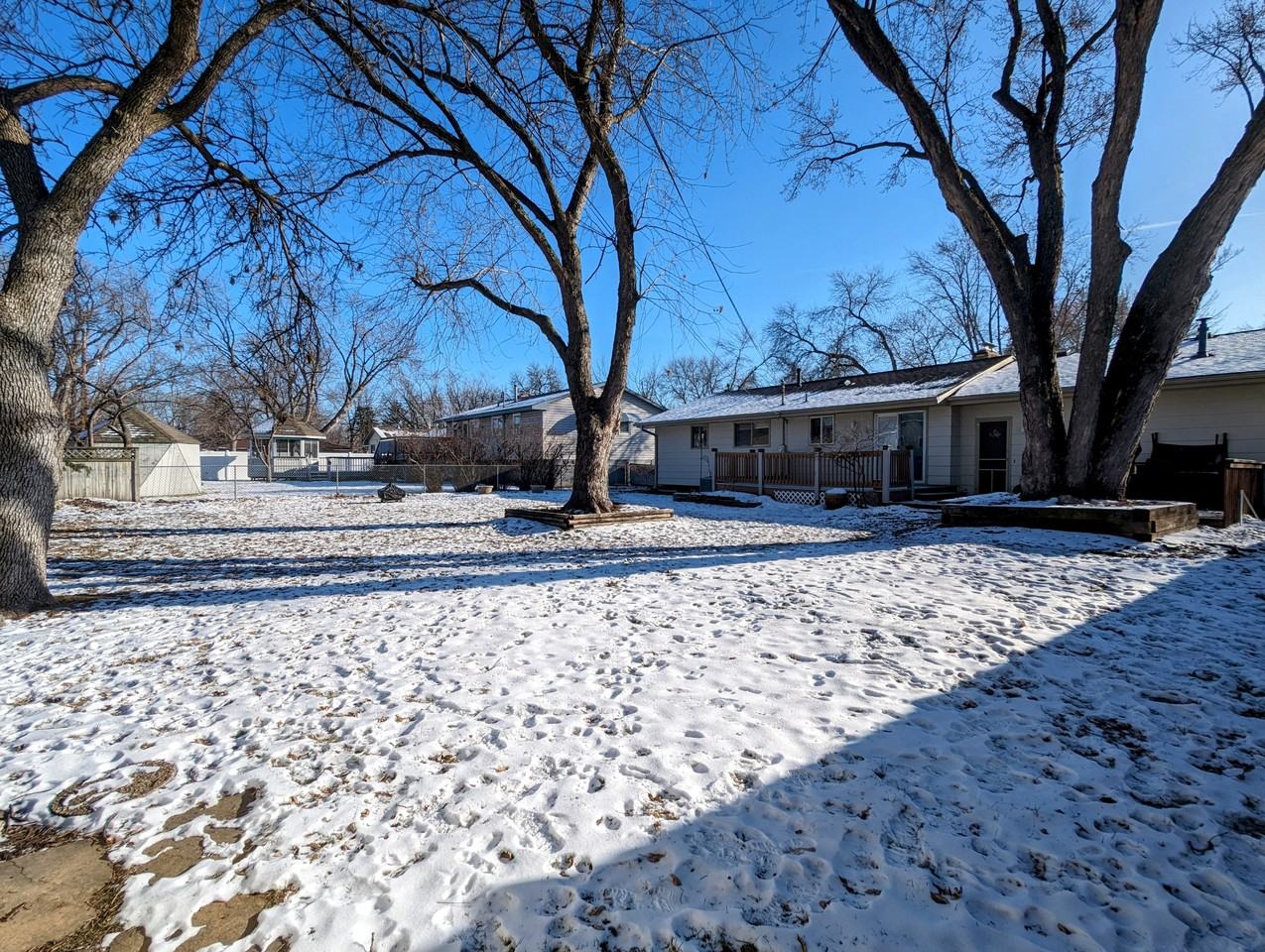 841 Ballantyne Ln Ne - Photo 3 of 19