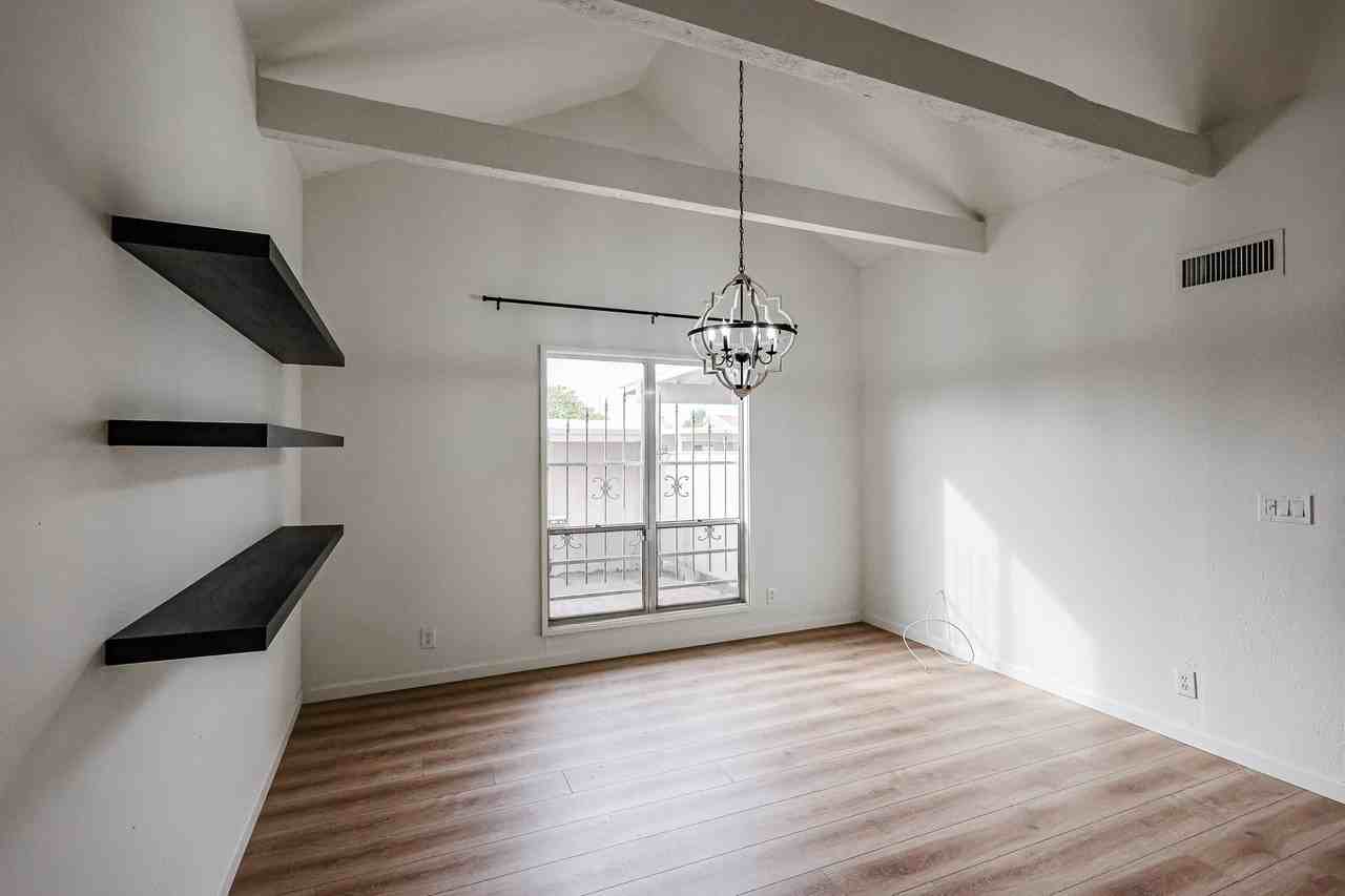 6633 N Majorca Ln E - Photo 4 of 23