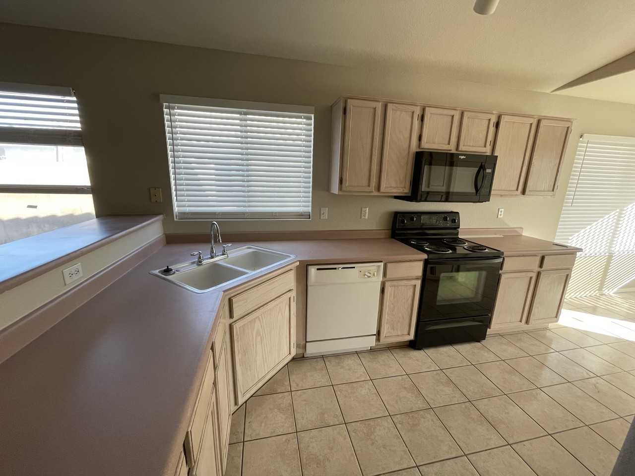 1720 E Countrywalk Ln - Photo 3 of 13