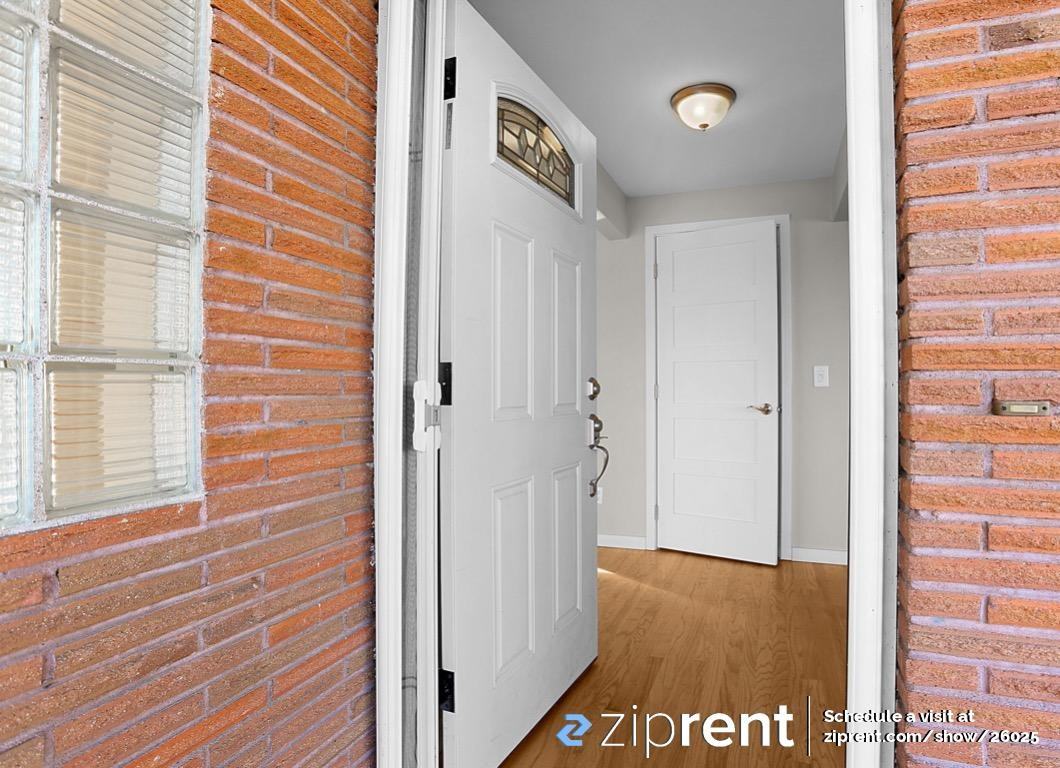 11027 Auburn Ave S - Photo 2 of 30