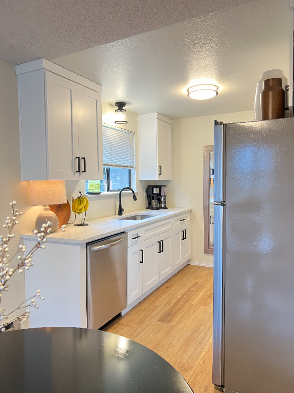 10022 Farwest Dr Sw - Photo 7 of 14