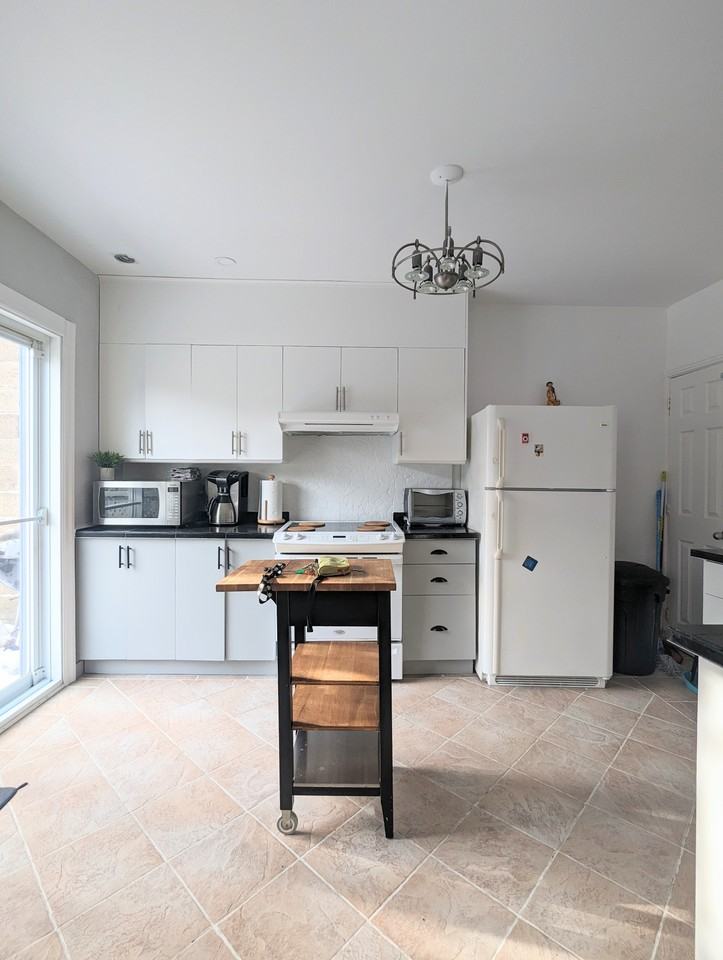 1960 Rue Cardinal - Photo 2 of 34