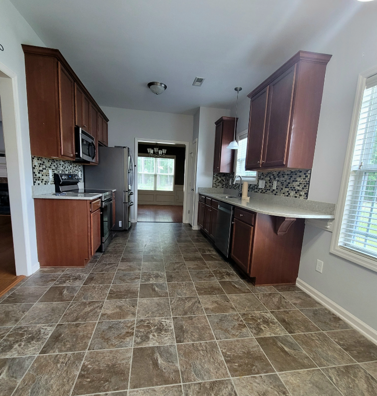 5833 Kindley Dr - Photo 7 of 26