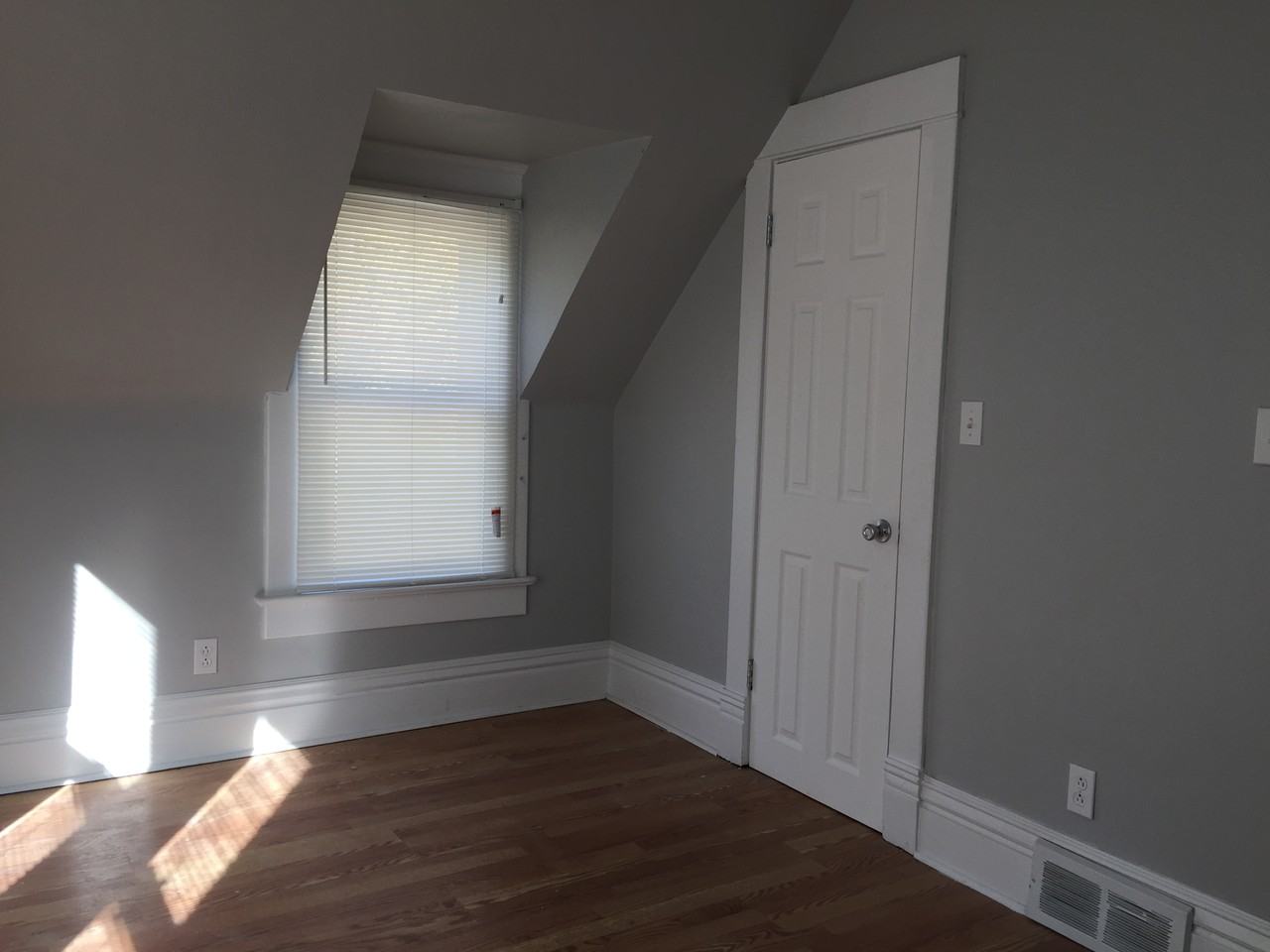 611 West Madison Street #2 - Photo 2 of 4