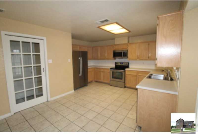 3923 Oak Valley Dr - Photo 4 of 29