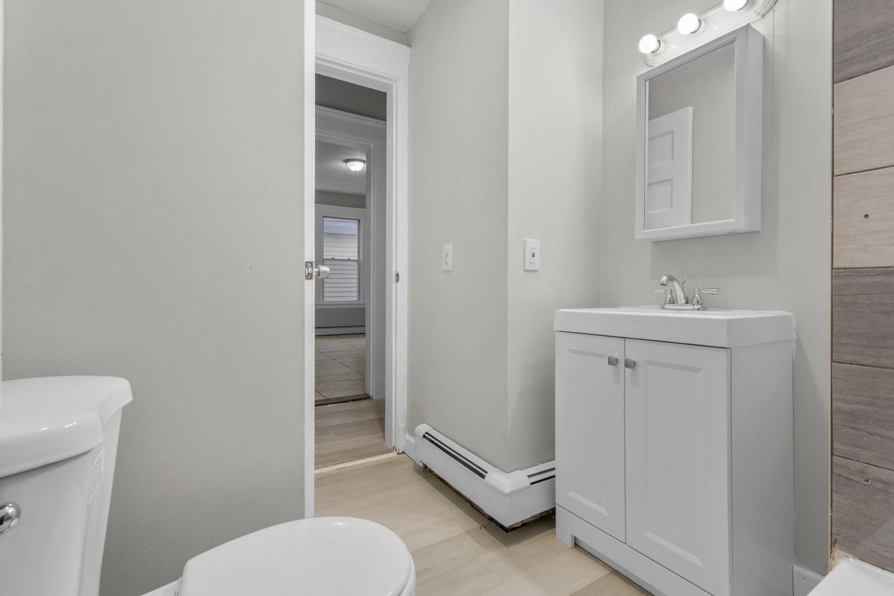 260 Orchard St 2nd Fl #2 - Photo 2 of 23