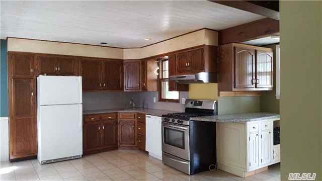 945 Union St - Photo 3 of 9