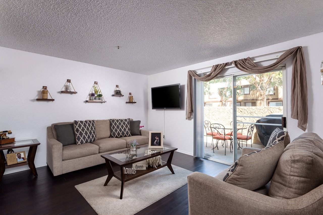 Oasis Townhomes - Photo 5 of 48