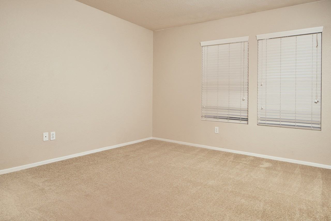 Alta Vista Apartments - Photo 3 of 23