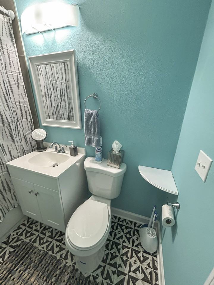 Banville Dr - Photo 4 of 10