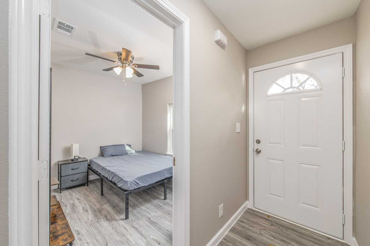 Columbus Avenue - Photo 5 of 7