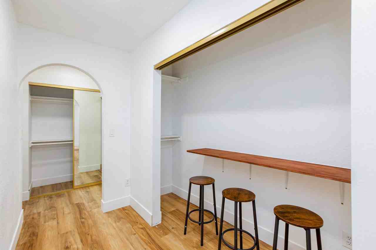 Portabello Road - Photo 4 of 11