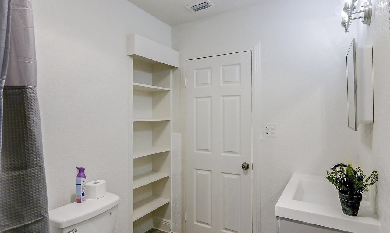 W Termino St - Photo 7 of 30