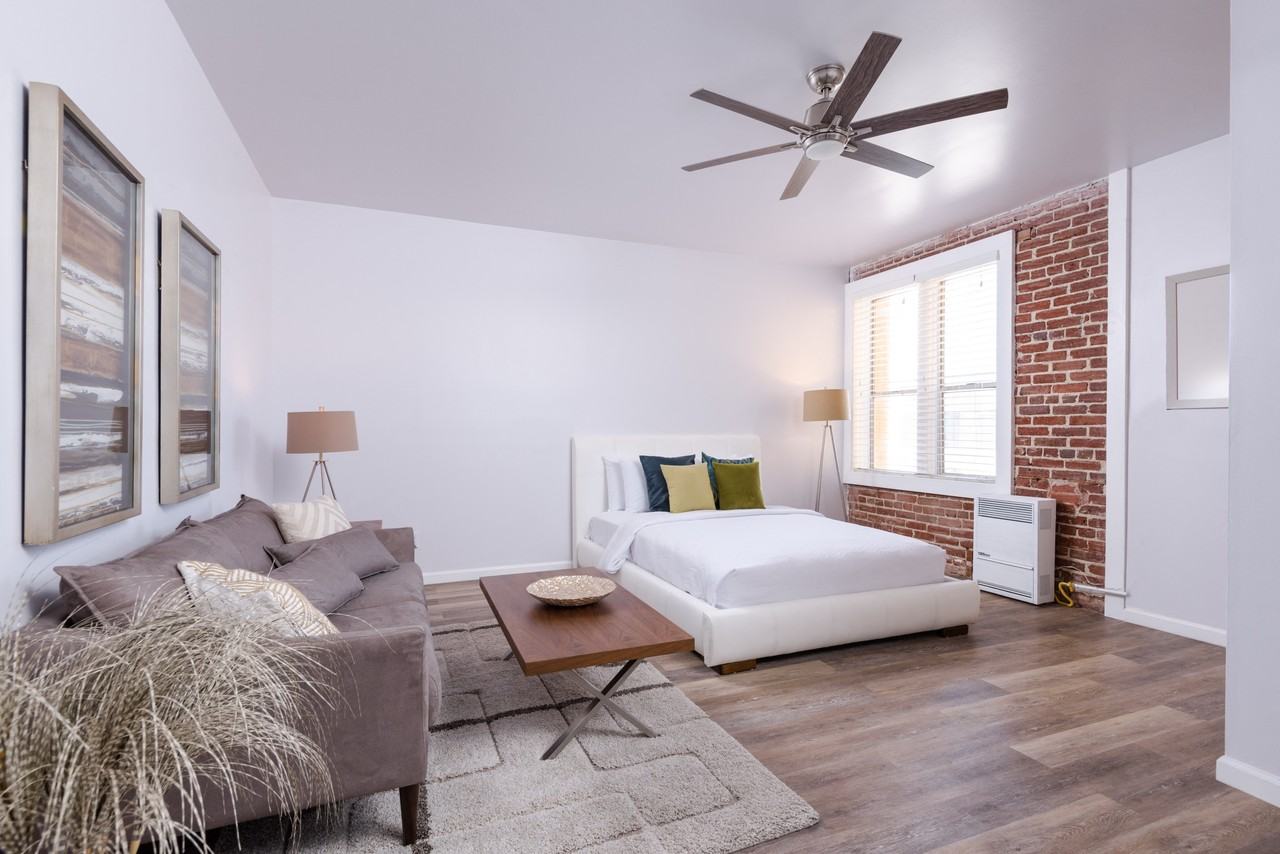 The St. Charles - Photo 2 of 12