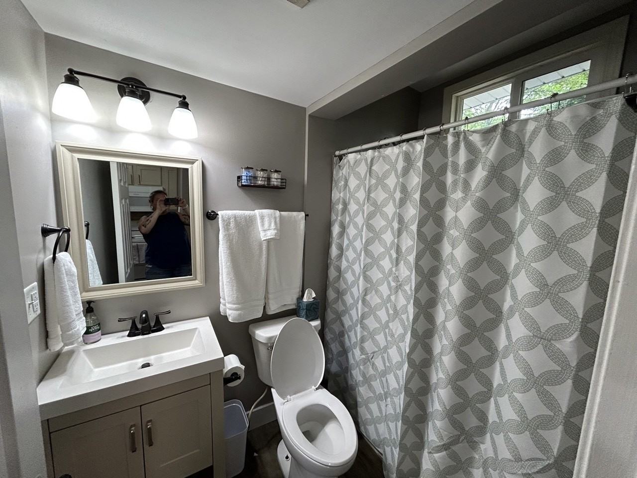 619 Charles Ave Se - Photo 6 of 21