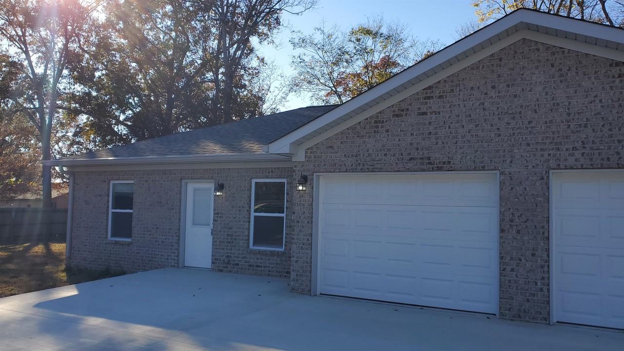 170 Julia D Ln #170 - Photo 2 of 16