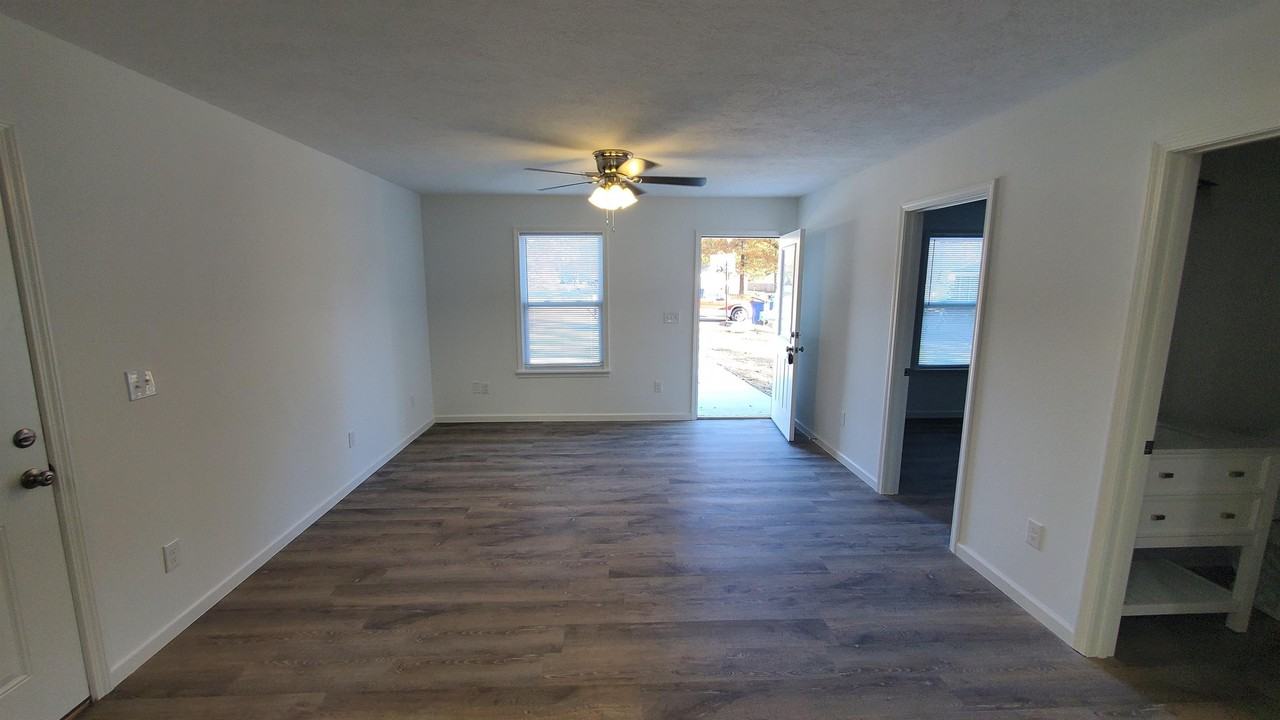 170 Julia D Ln #170 - Photo 6 of 16