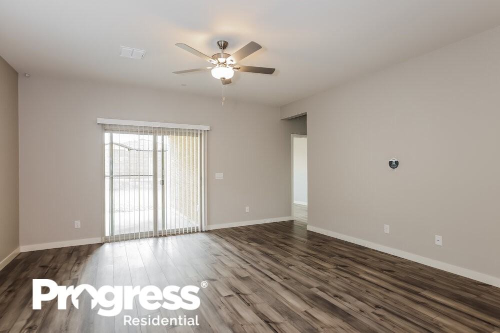 11509 W Camden Dr - Photo 3 of 16